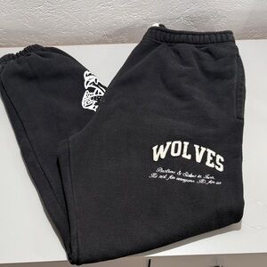 Darc Sport sweats embroidered wording, logo on pant leg